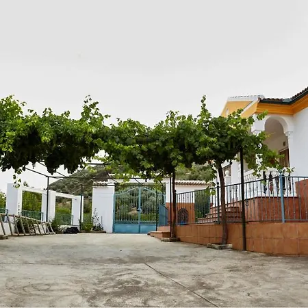 Casa Martires Tatil Evi Iznájar